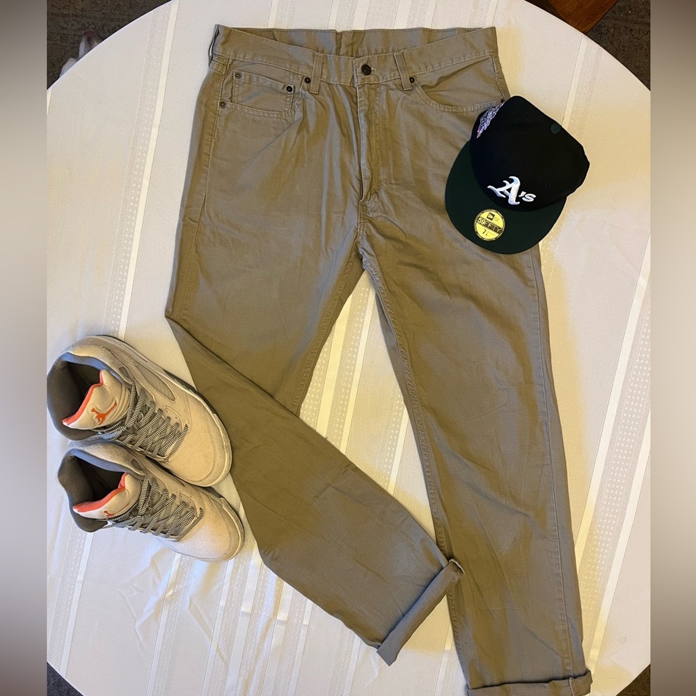 Levi's Khaki 505s